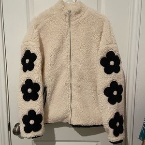NWT never worn plush faux shearling daisy zip up teddy bear coat